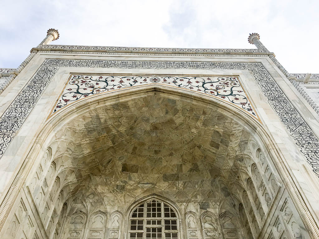 VISITING THE TAJ MAHAL TIPS AND GUIDE: BEAUTIFUL CARVING AND STONE WORK