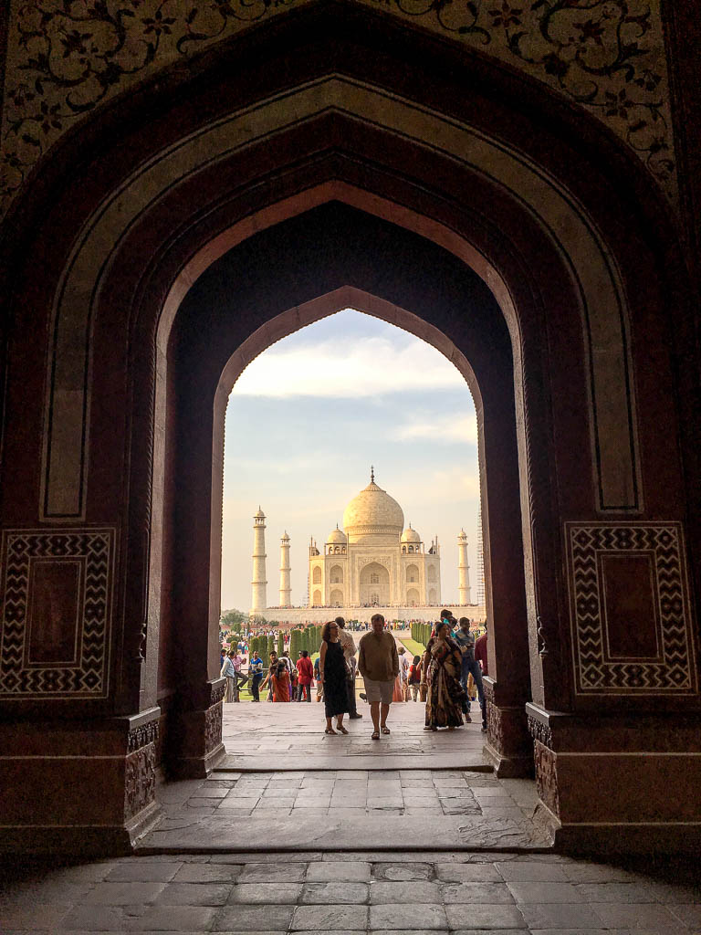 VISITING THE TAJ MAHAL GUIDE