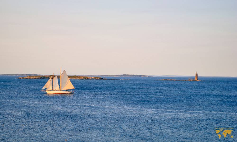 VISIT THE LIGHTHOUSES OF MAINE
