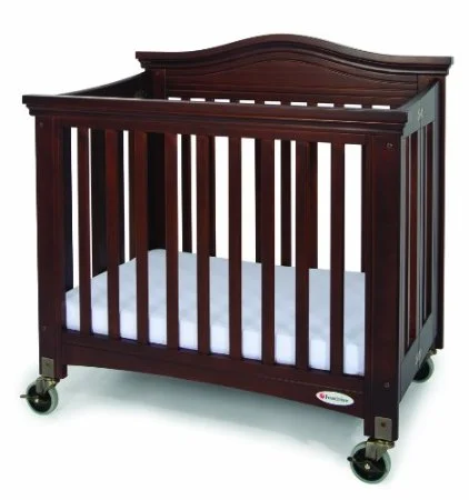Foundations Royale Folding Compact Crib