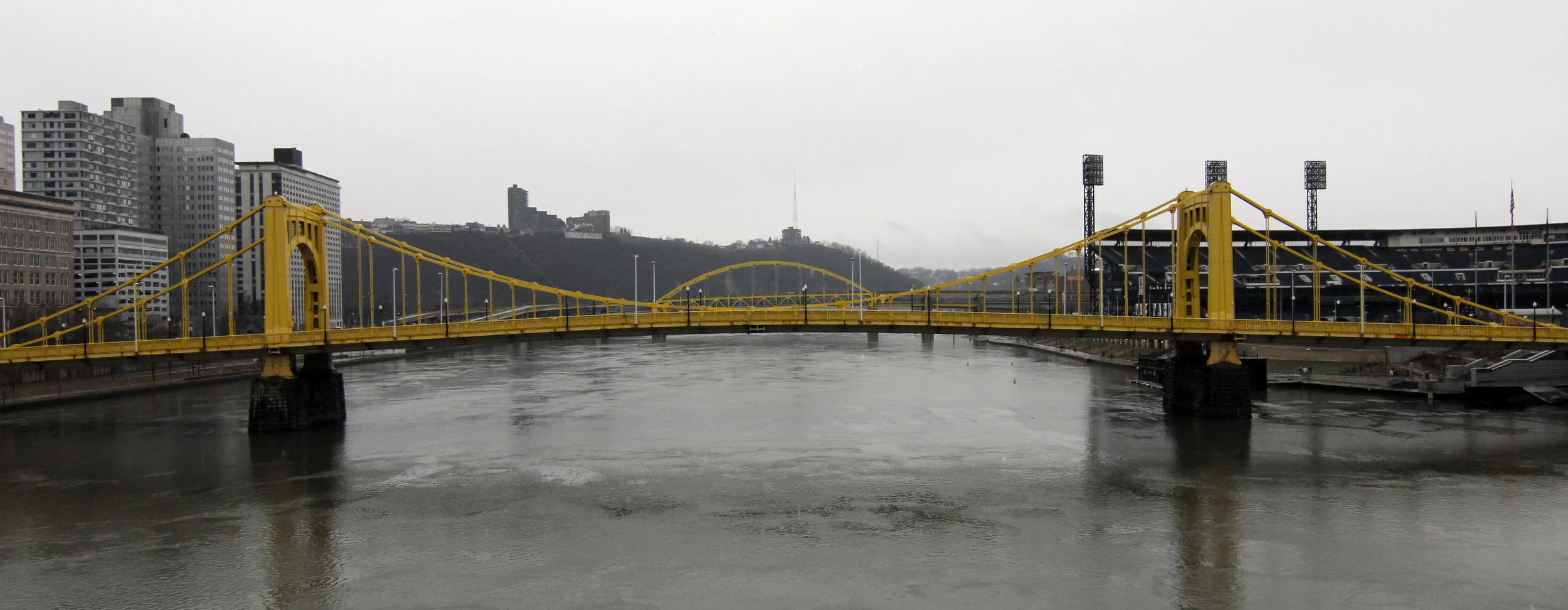 roberto clemente bridge, pittsburgh pennsylvania