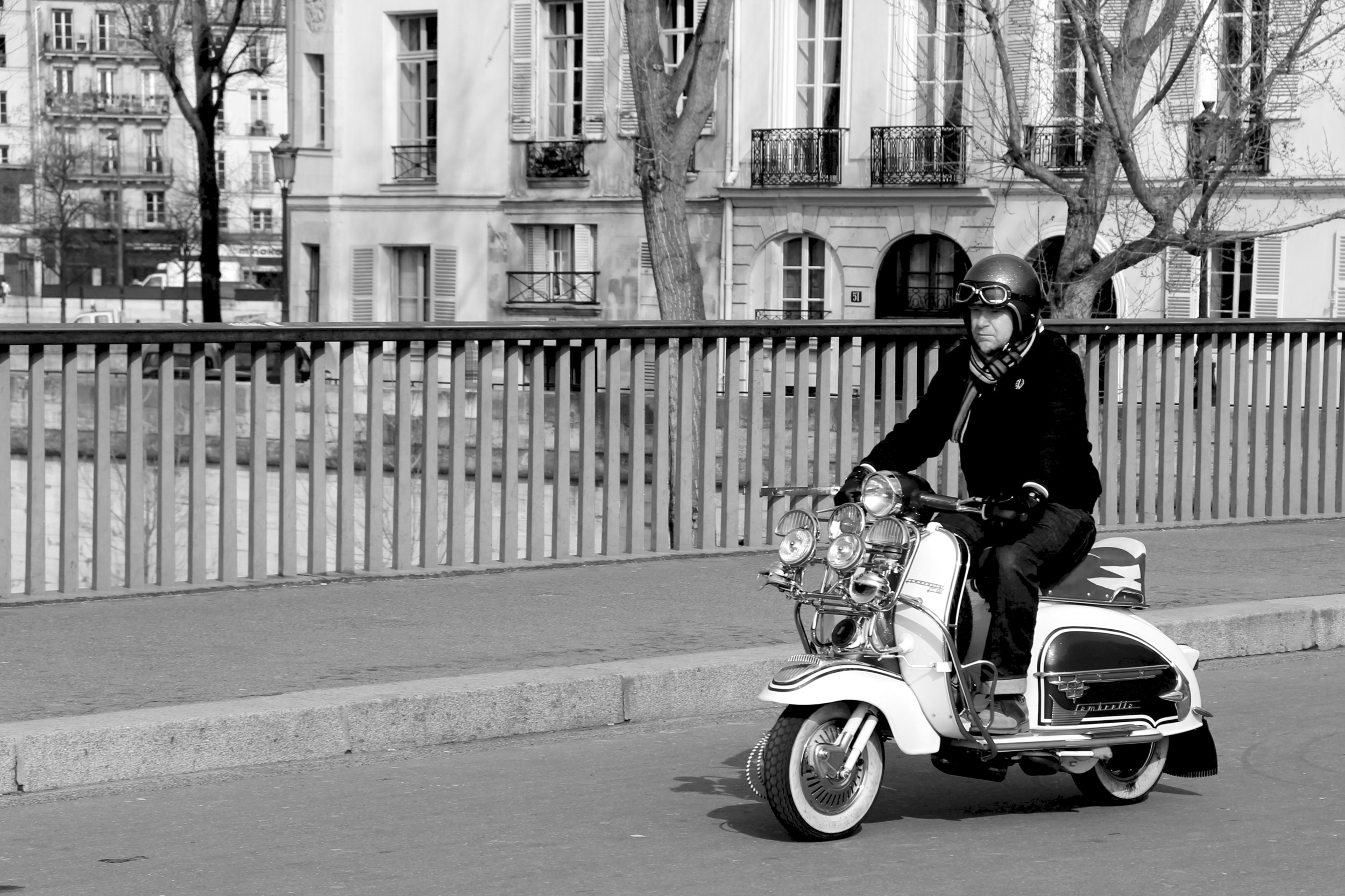 cruising in paris