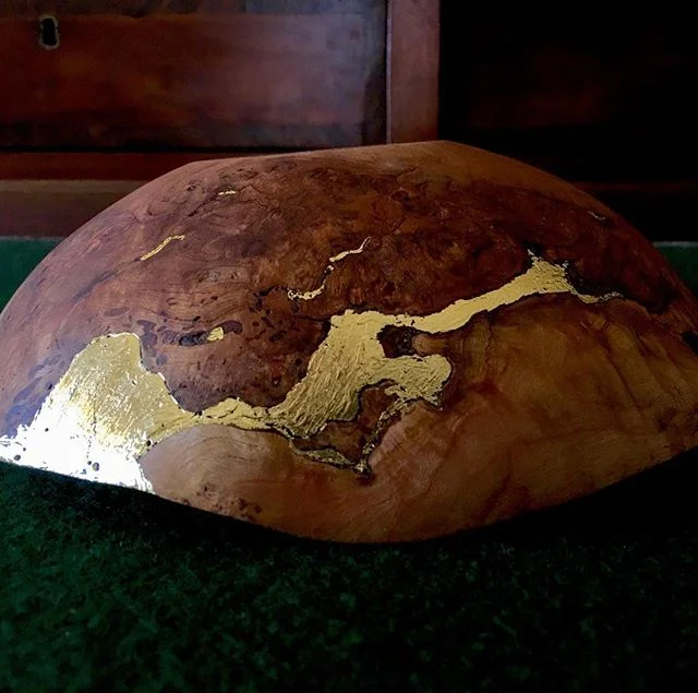 I transformed this &ldquo;seconds&rdquo; turned cherry burl bowl from @petermansboardsandbowls by adding a noble vein to the natural flaw. I think I have a new favorite thing&hellip;

In traditional Japanese aesthetics, wabi-sabi is a world view cent