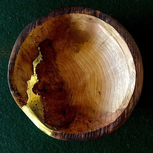 I transformed this &ldquo;seconds&rdquo; turned cherry burl bowl from @petermansboardsandbowls by adding a noble vein to the natural flaw. I think I have a new favorite thing&hellip;

After centuries of incorporating artistic and Buddhist influences 