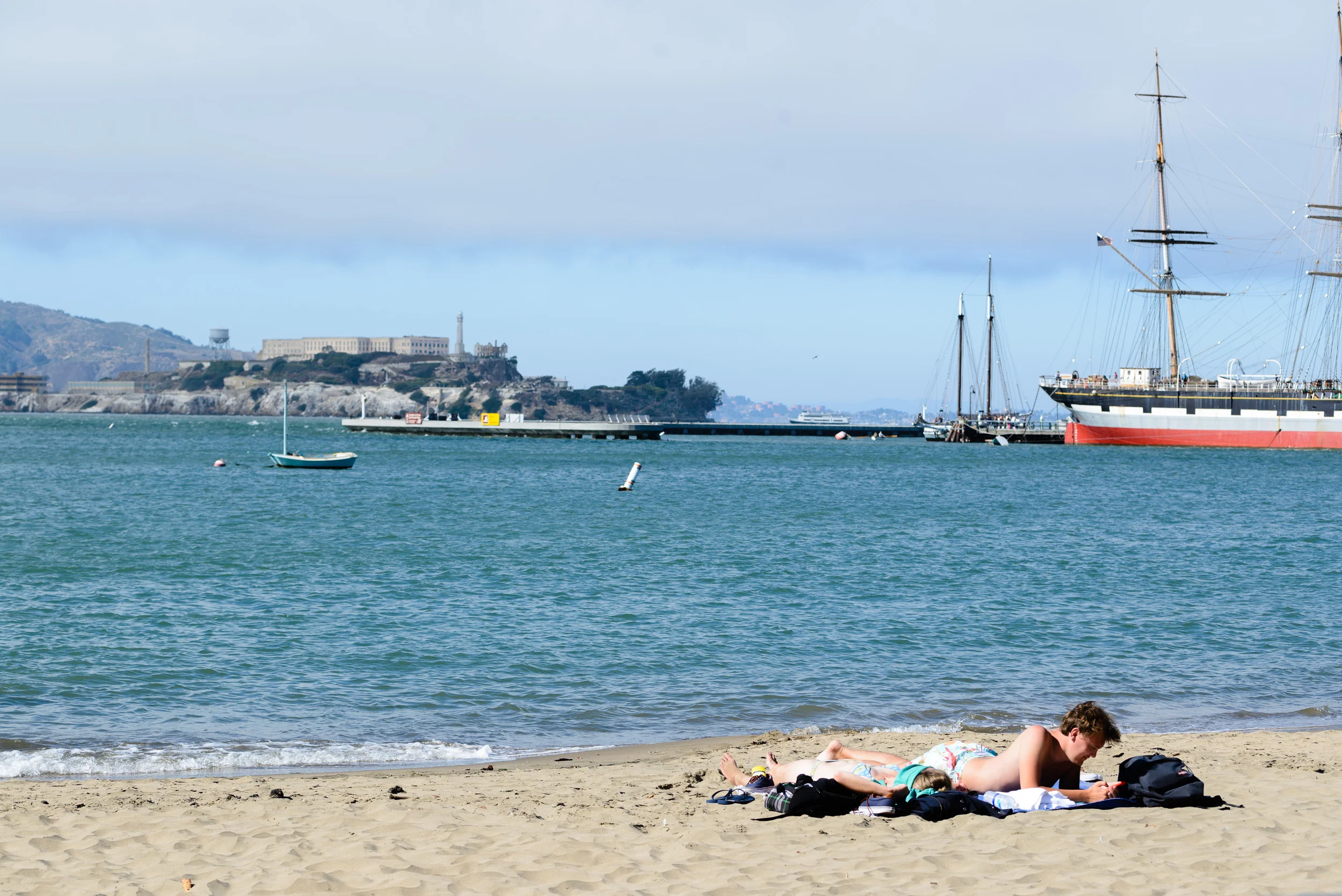 Finishing up with a most rare sight: people sunbathing at the beach in San Francisco! You can see the clouds coming in. The fog was rolling in at this point so they didn't have long.