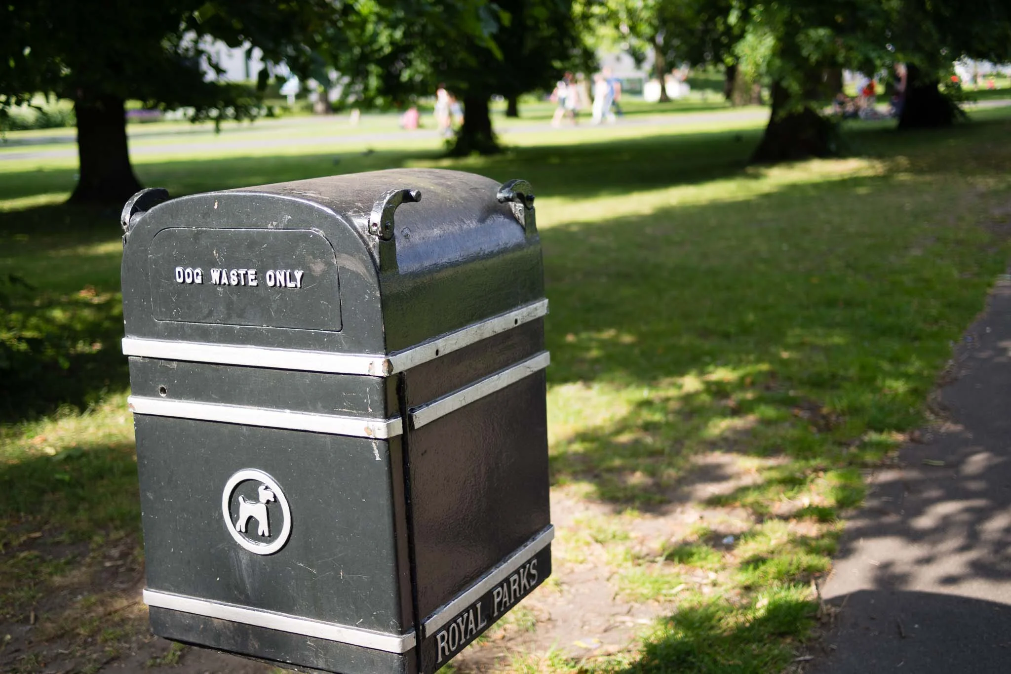 FUN FACT: The Royal Observatory rubbish bins are well known to have the best quality paint in all the Commonwealth.