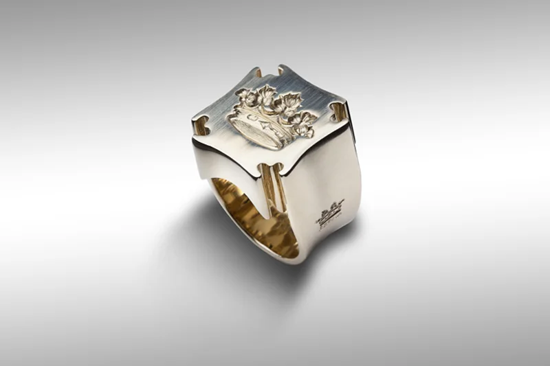 anello regina gambatesa prezzo