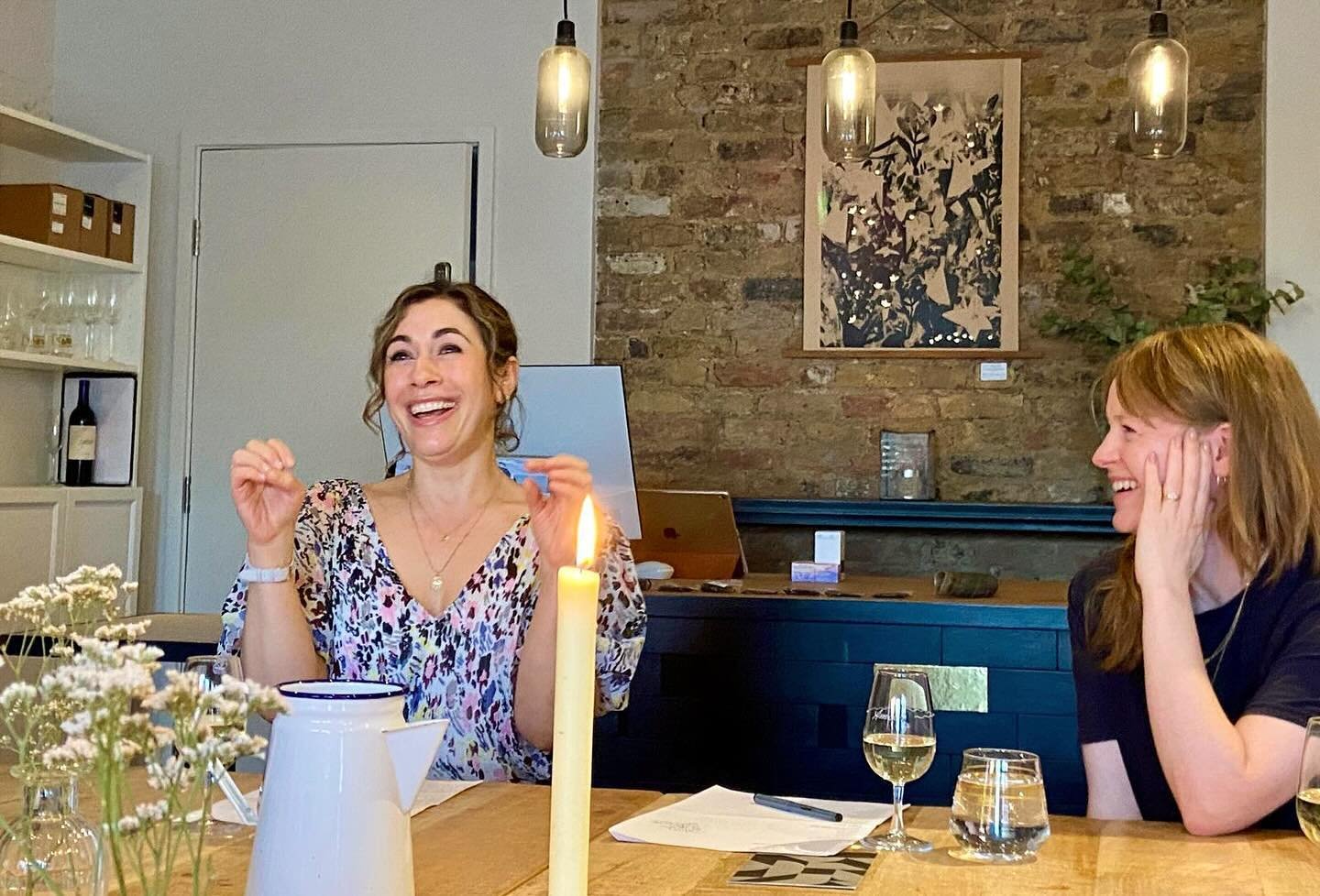 Last night with @yardarm_leyton at our event Practical Nutrition.

I have no idea what I was saying here, but it was such a special evening talking about how to find pleasure in everyday routines while supporting our wellbeing. 

Eliza took us throug