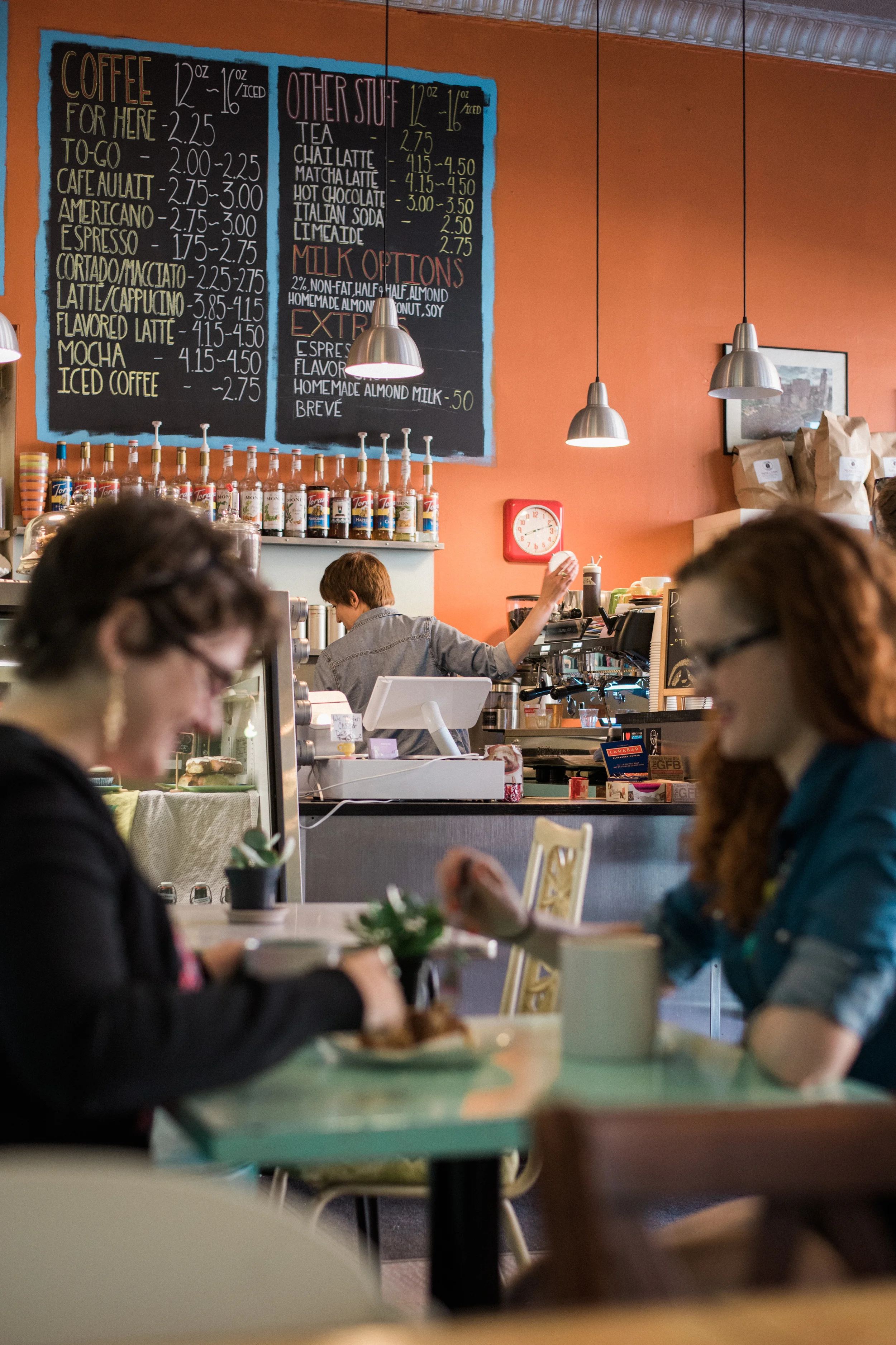 chelsea-bliefernicht-chicago-il-coffee-shop-engagement-photographer