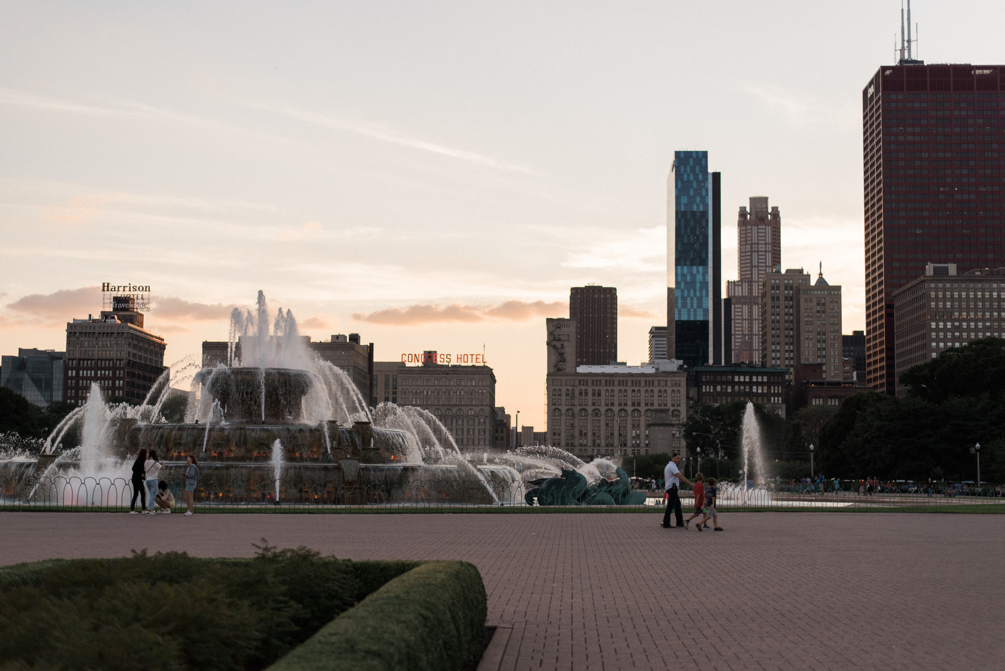 Chelsea Bliefernicht | Buckingham Fountain | Chicago Photographer