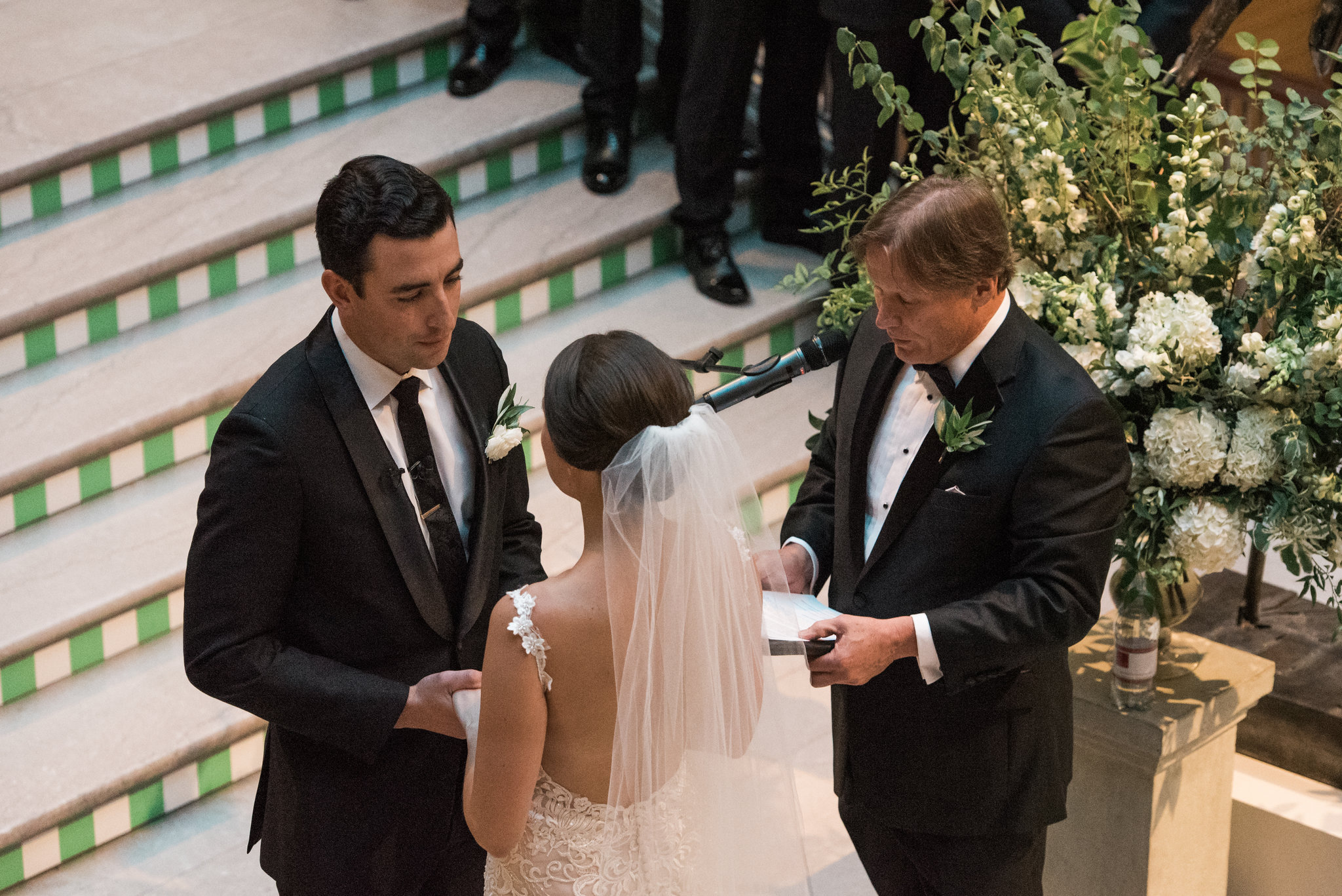 Art Institute of Chicago Wedding Photography | White Quill Creative