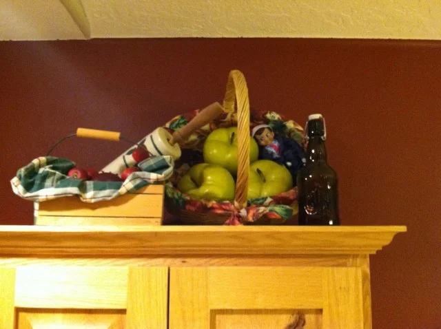 Elf on the Shelf: Day 15, 2012