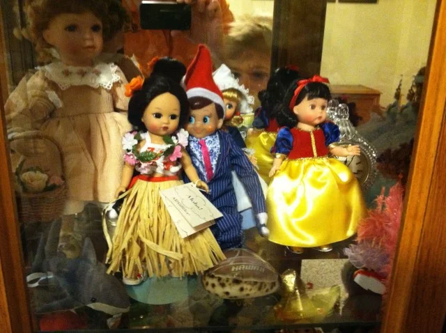 Elf on the Shelf: Day 16, 2012