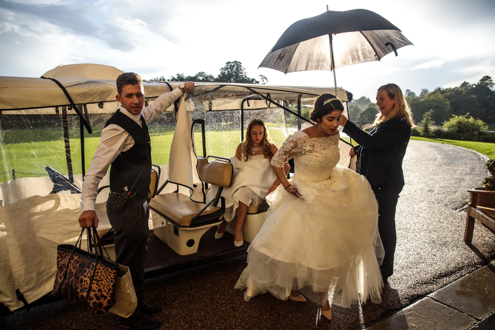 Debutantes arrive at Leeds Castle for the Queen Charlotte's Ball on September 09, 2017 in Maidstone.