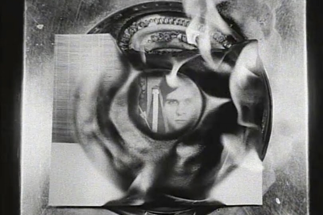 (nostalgia) (1971) Hollis Frampton