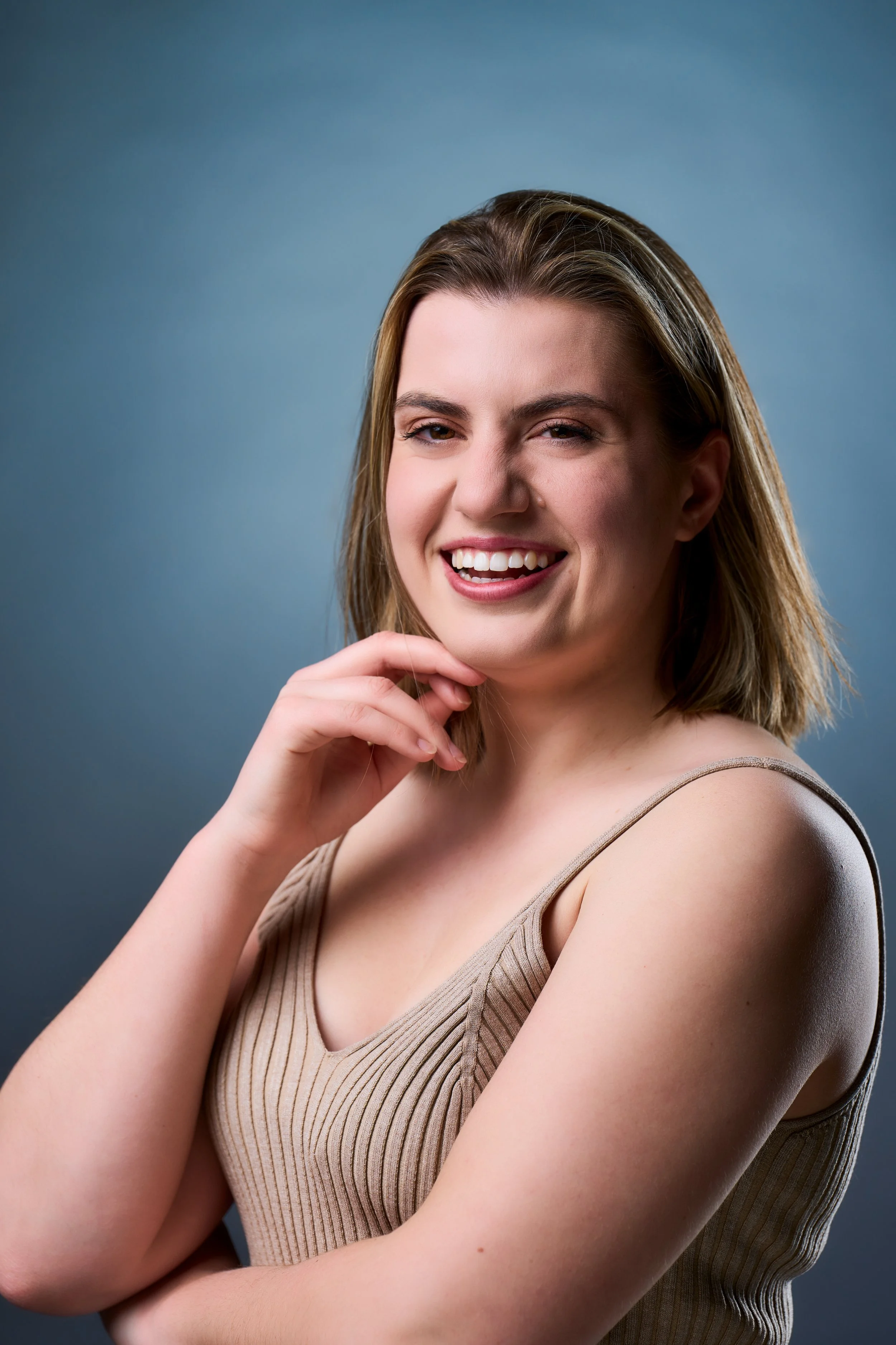 Laura-Beth May 2022 - 02.jpeg