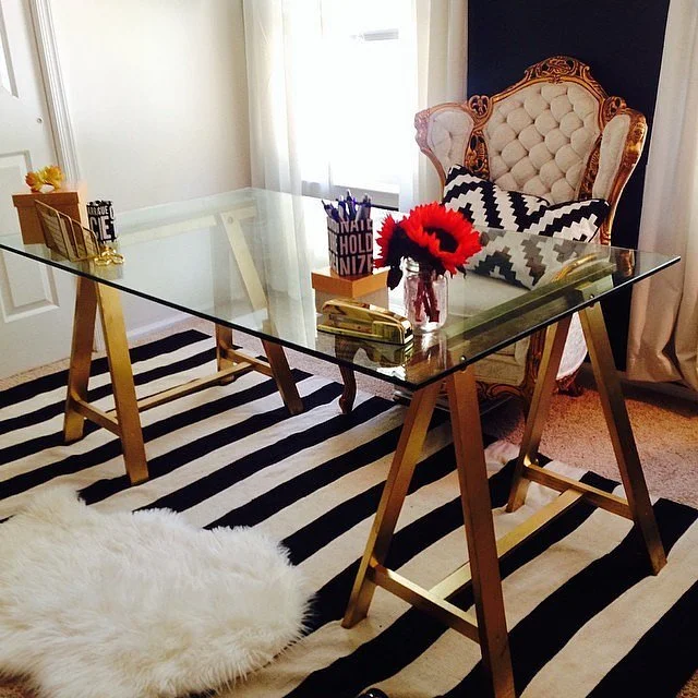 Big Bold Rug (www.casasugar.com)