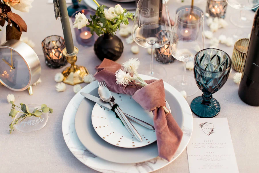 Soft and Edgy Wedding Inspiration21.jpg