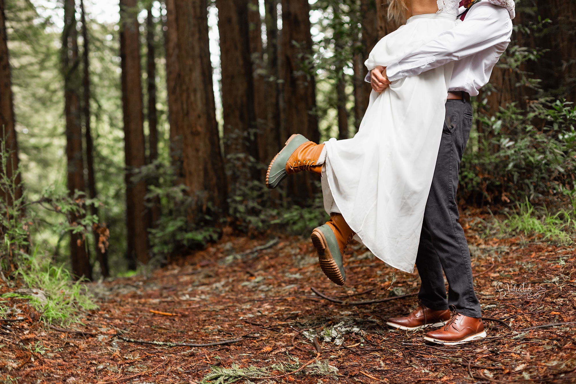 styled shoot san francisco boho elopement photography posing ideas