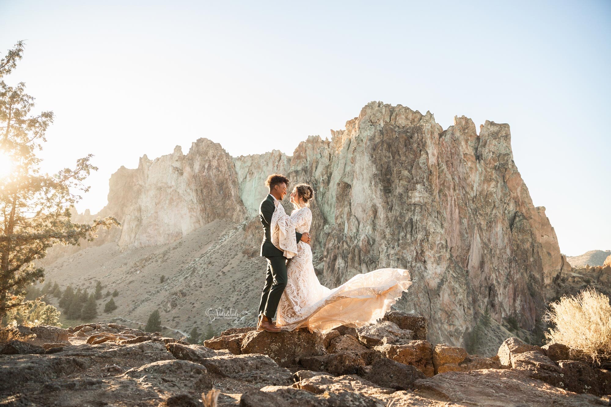 mountain wedding at Smith Rock, Oregon