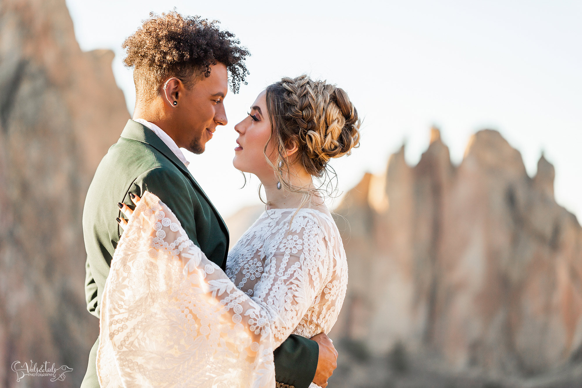 mountain elopement photography at Smith Rock in Bend, Oregon