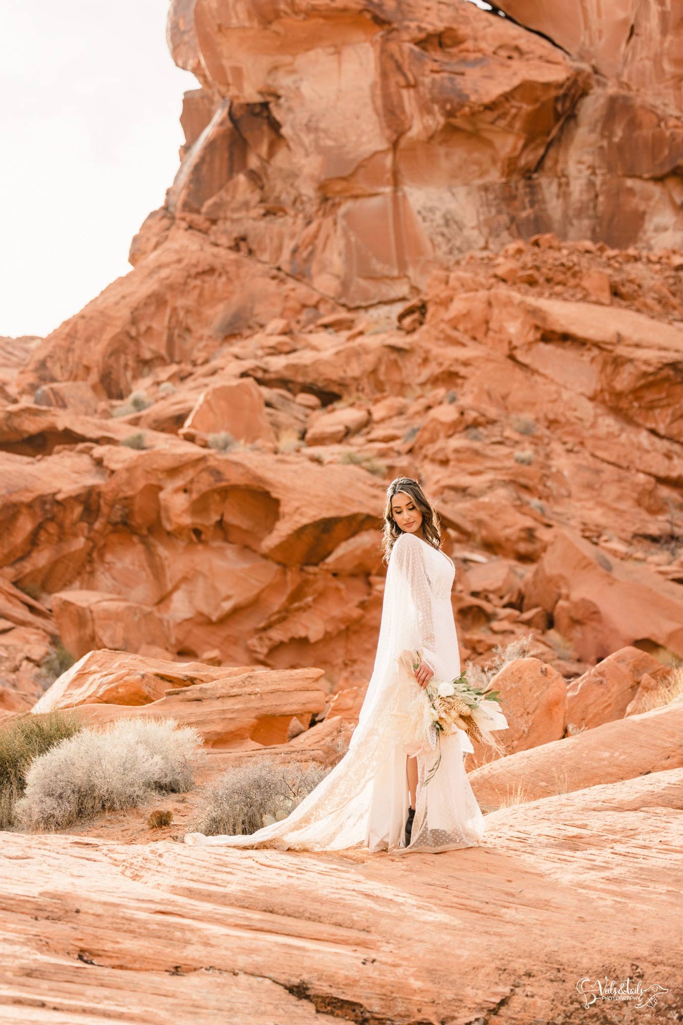 Valley of Fire boho elopement photography, Veils &amp; Tails Photography