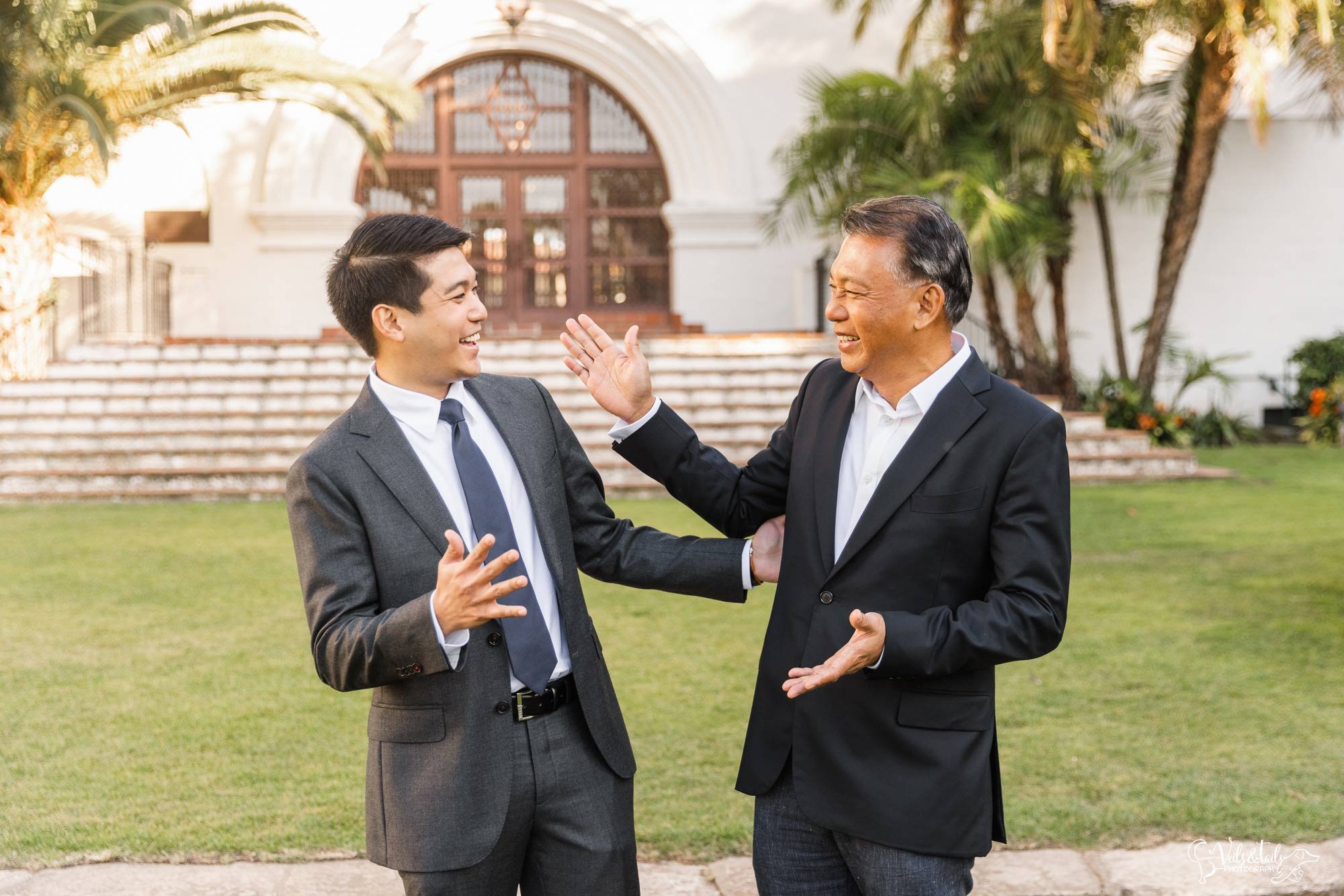 candid Santa Barbara Courthouse wedding photography