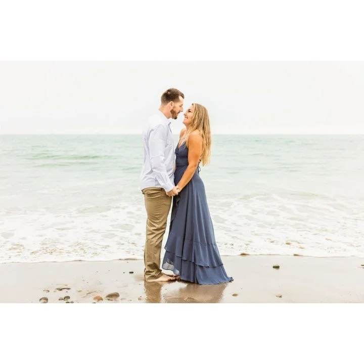 I'm a true believer that there's nothing that a dog can't make a little bit better. ⁠
⁠
Enjoy some dreamy snaps from a recent beachy engagement session, and swipe to see a 2nd video!
⁠
@sarahjam27 @ty.smith.70⁠
