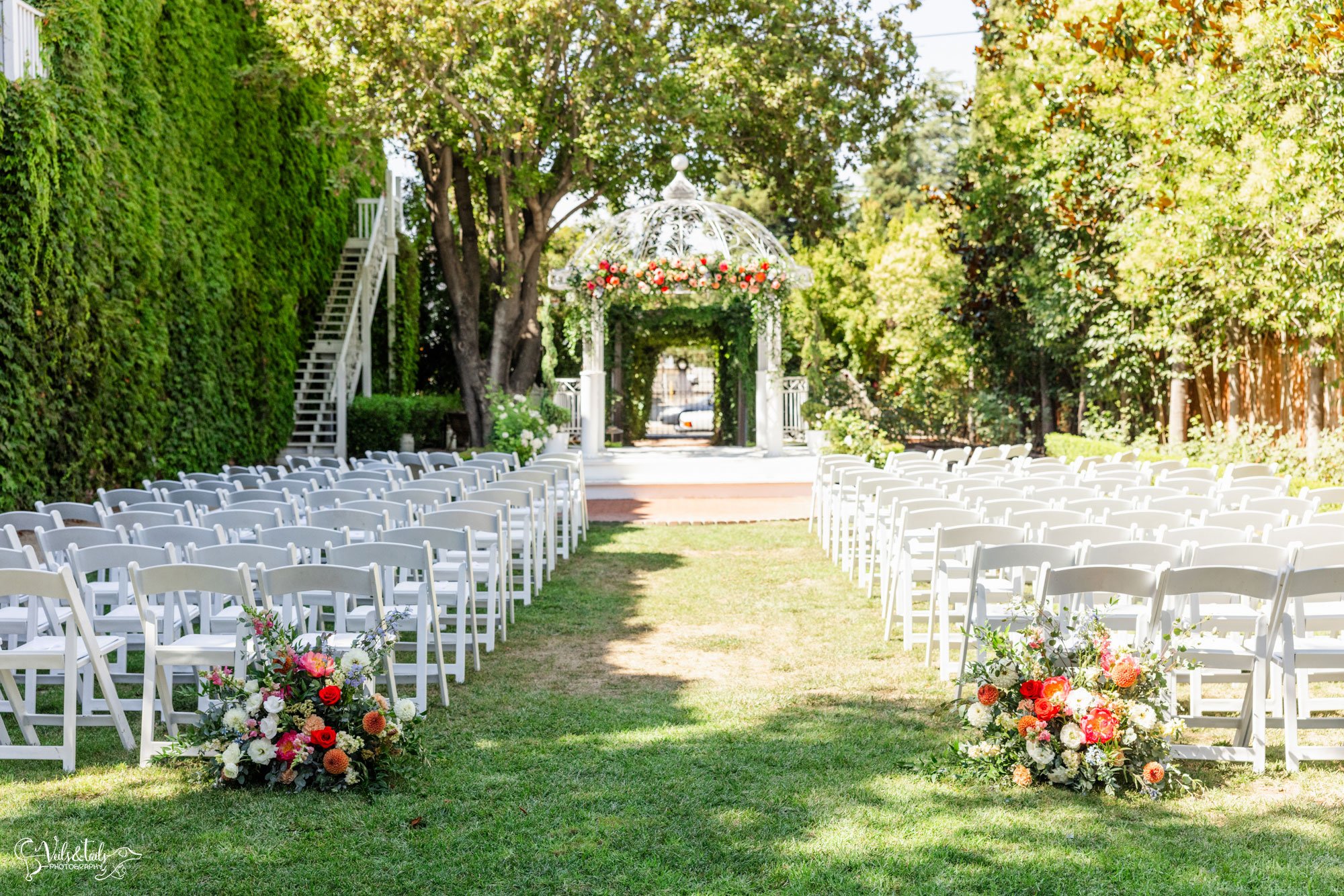 1880 Union Wedding ceremony by Veils & Tails Photography