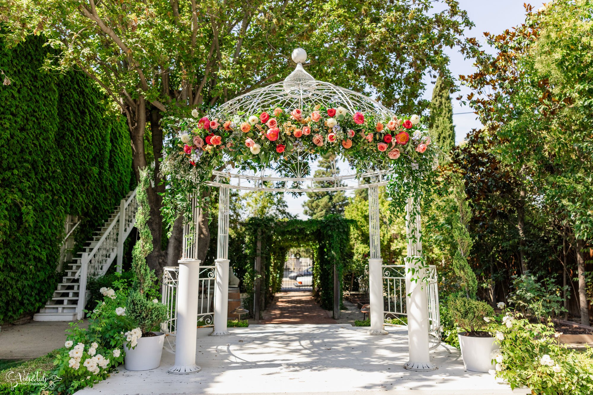 1880 Union Wedding ceremony by Veils & Tails Photography