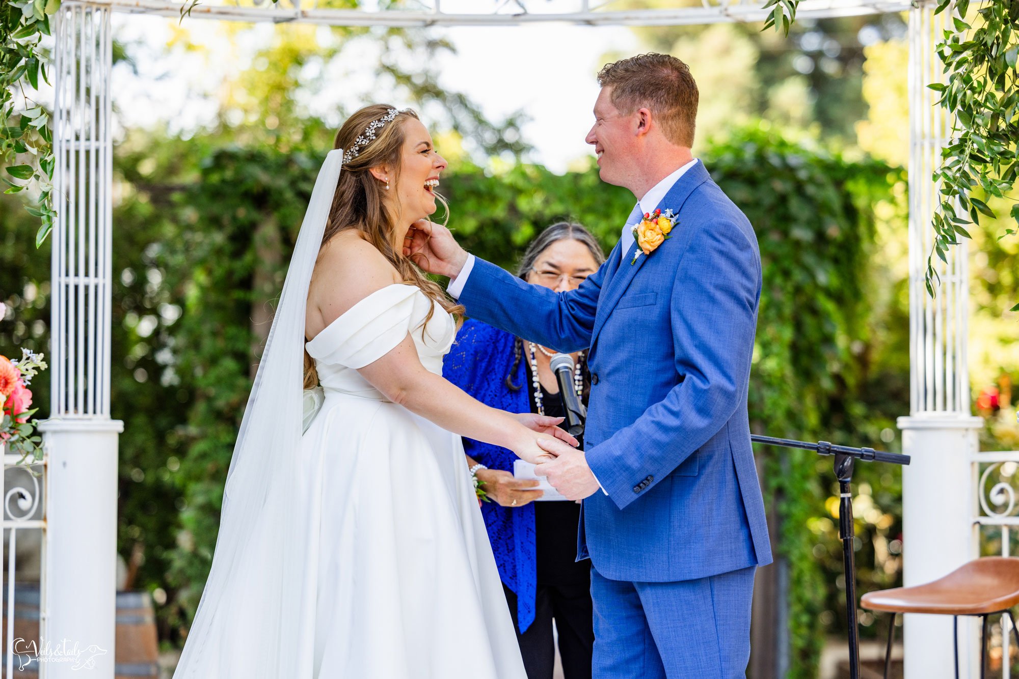 1880 Union Wedding ceremony by Veils & Tails Photography