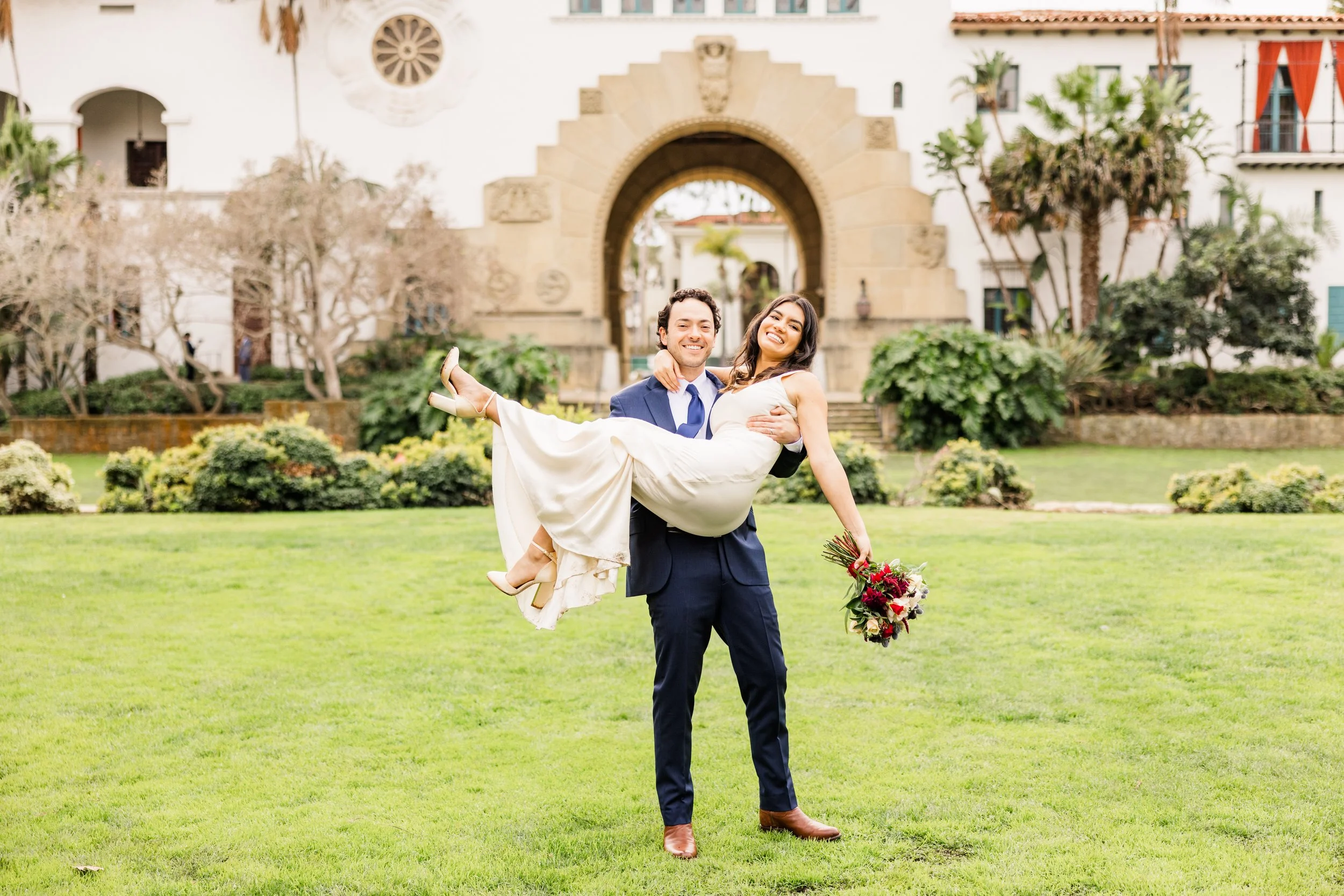 Sofia-Felipe-Wedding_Sneak-Peek_09.jpg