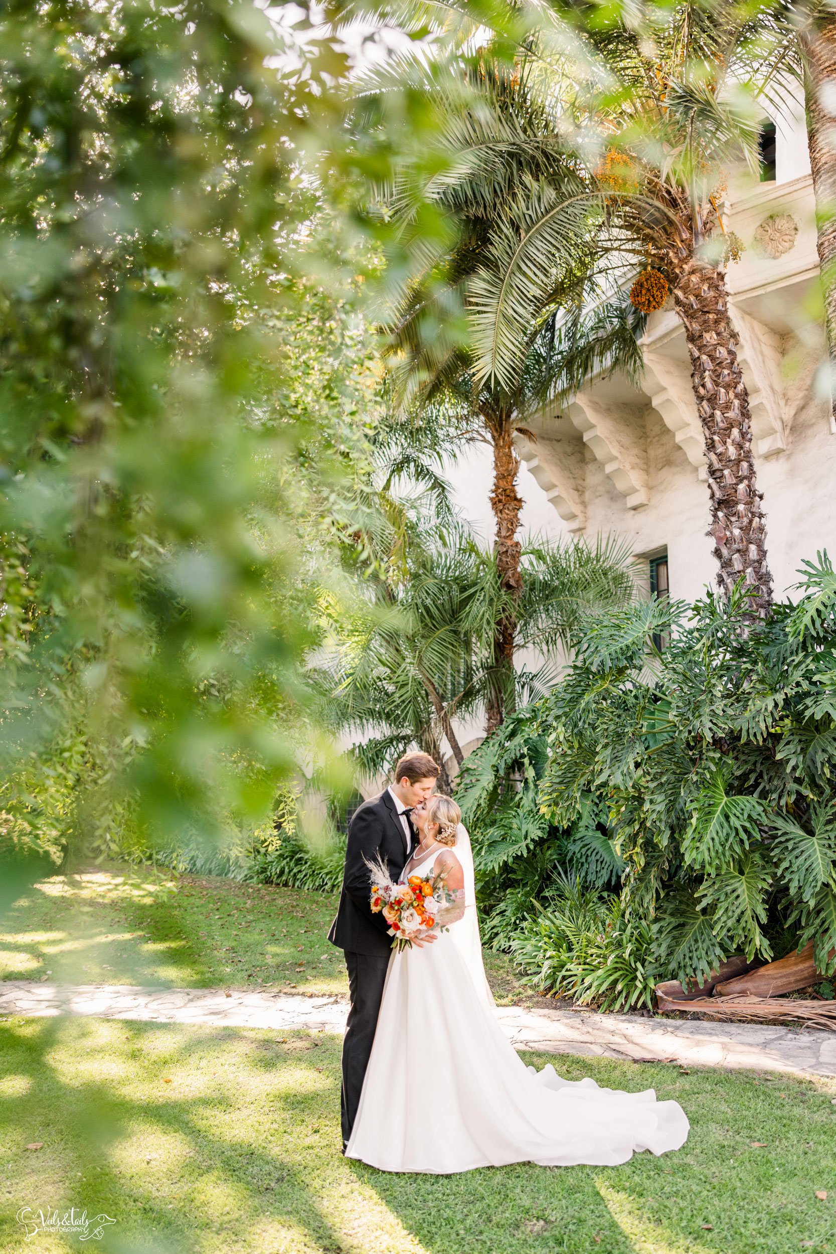 joyful Santa Barbara Wedding Photographer Courthouse bright airy autumn