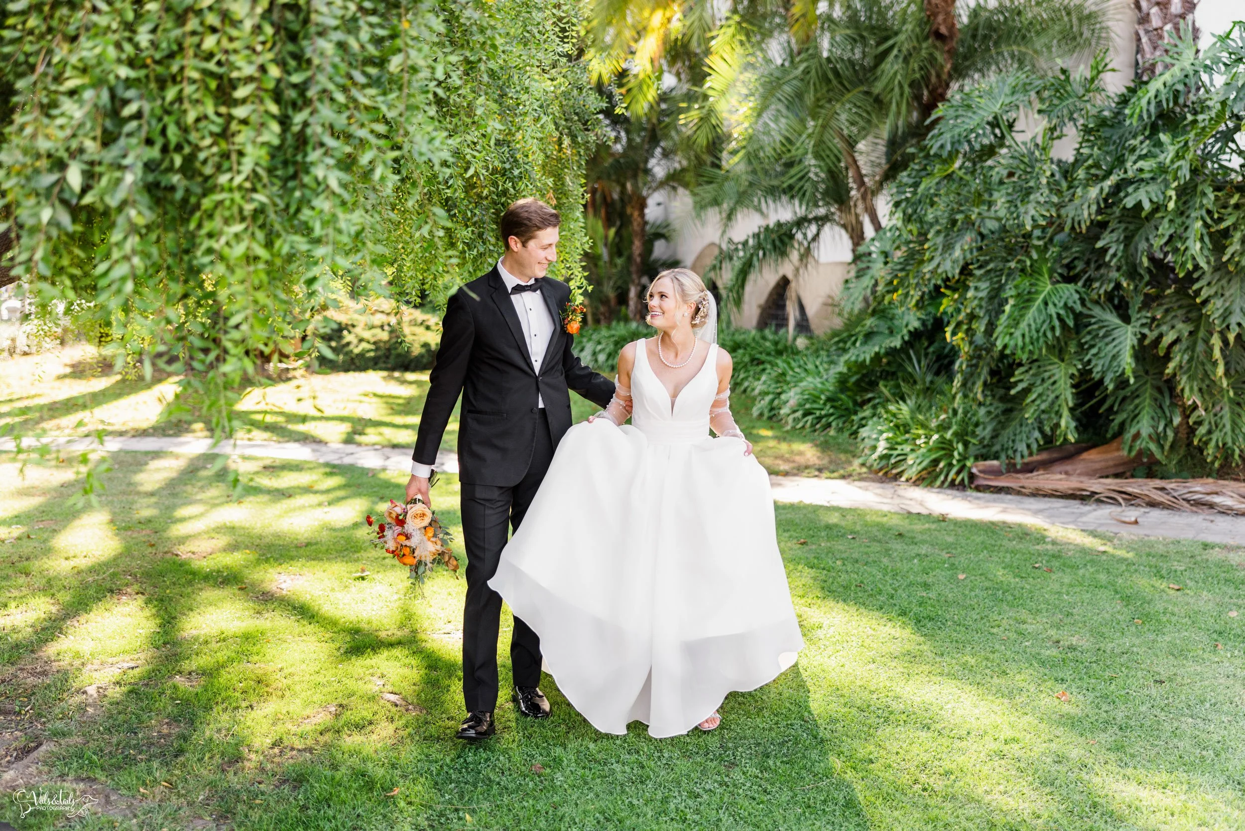 joyful Santa Barbara Wedding Photographer Courthouse bright airy summer