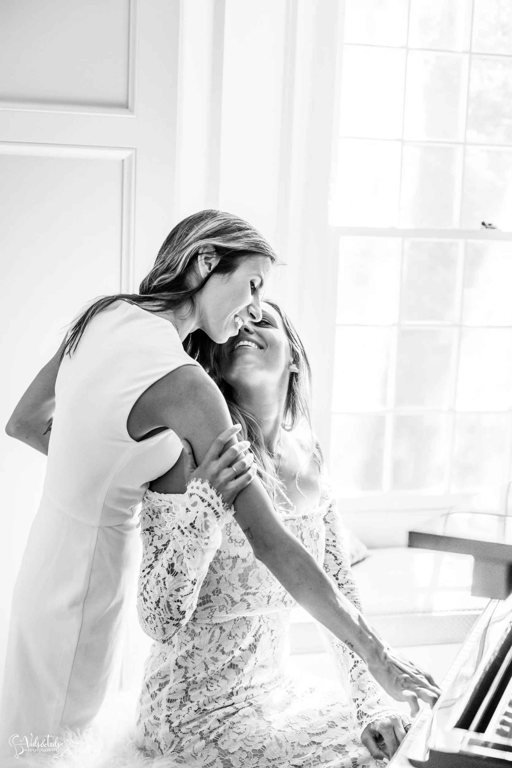 brides getting ready, Lieff Ranch venue details, wedding in Santa Ynez, Veils &amp; Tails black and white Photography