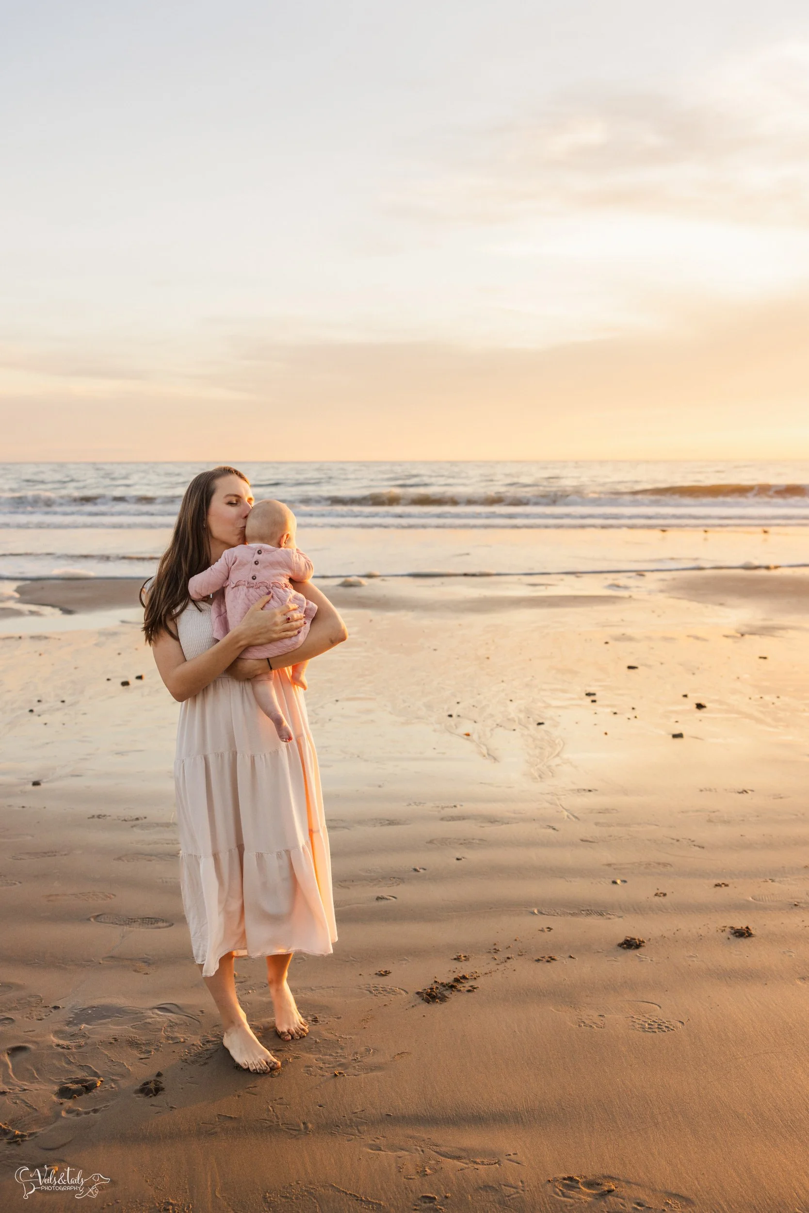 beach mama baby session in Goleta, California by Veils &amp; Tails Photography