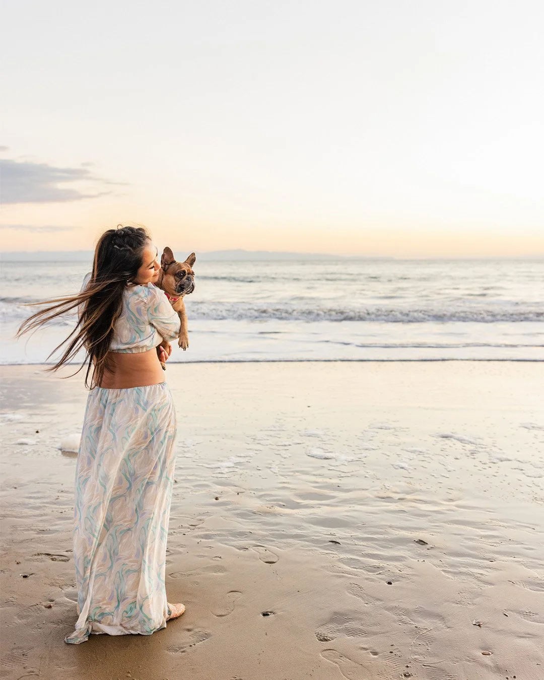 A sweet beach session with the frenchies! I last worked with handsome Pumbaa when he was just a baby! So it was wonderful to reunite these many years later, and to meet his new partner in crime, Nala! These two have the most loving mama who spends he