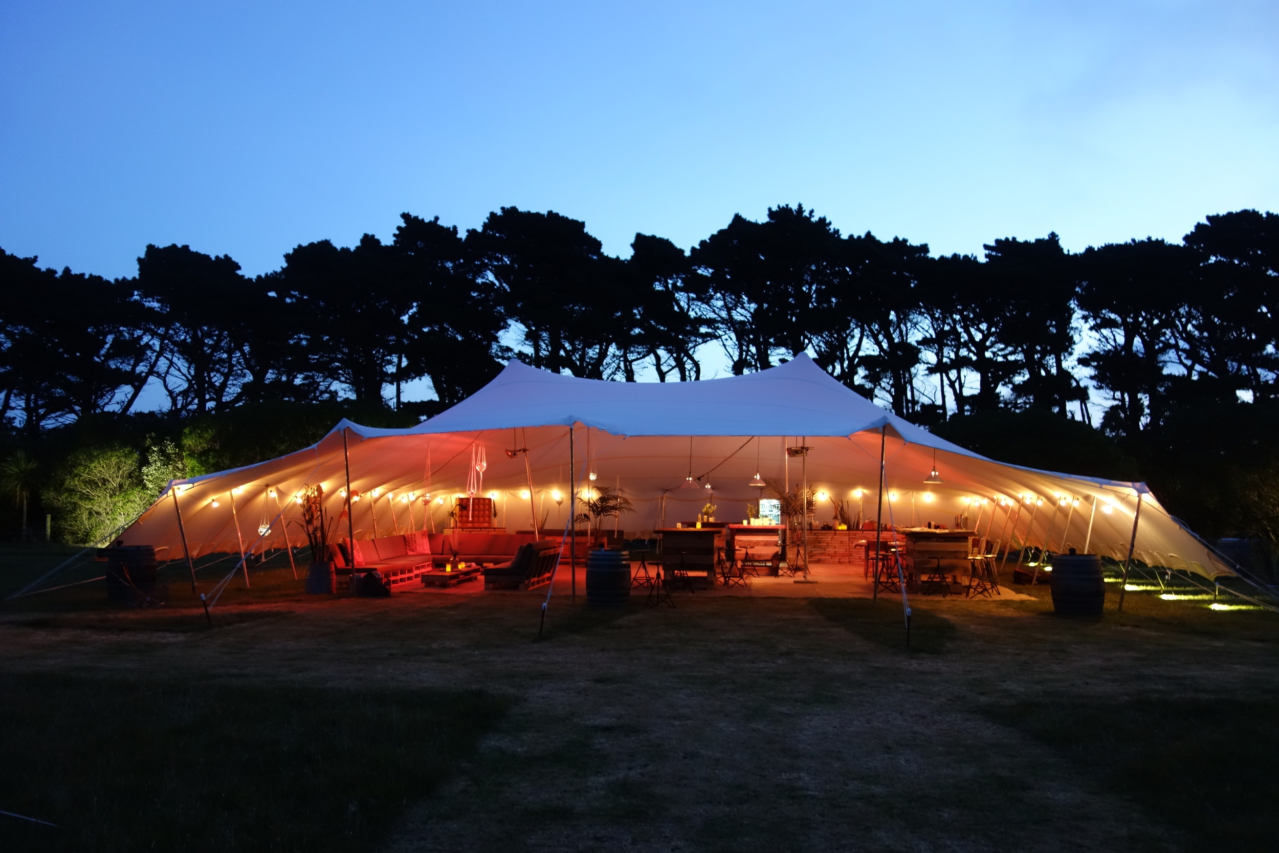   CREATIVE EVENTS   IN BEAUTIFUL LOCATIONS   enter  