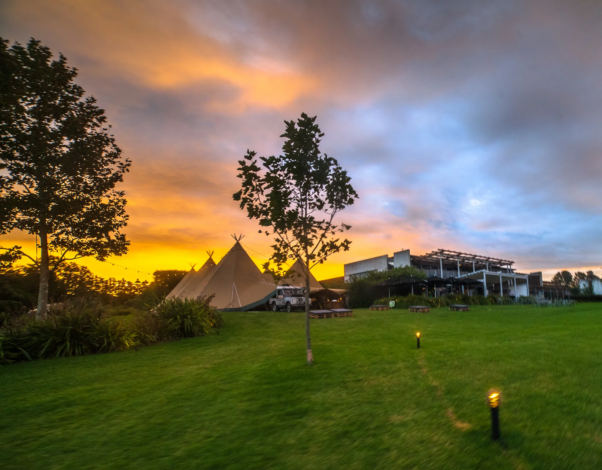 entertainment tipis