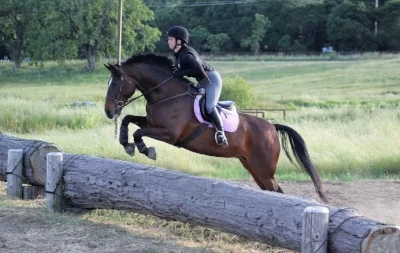 Fiora and Molly preparing for BN in May. Photo (c) Nicole Fava