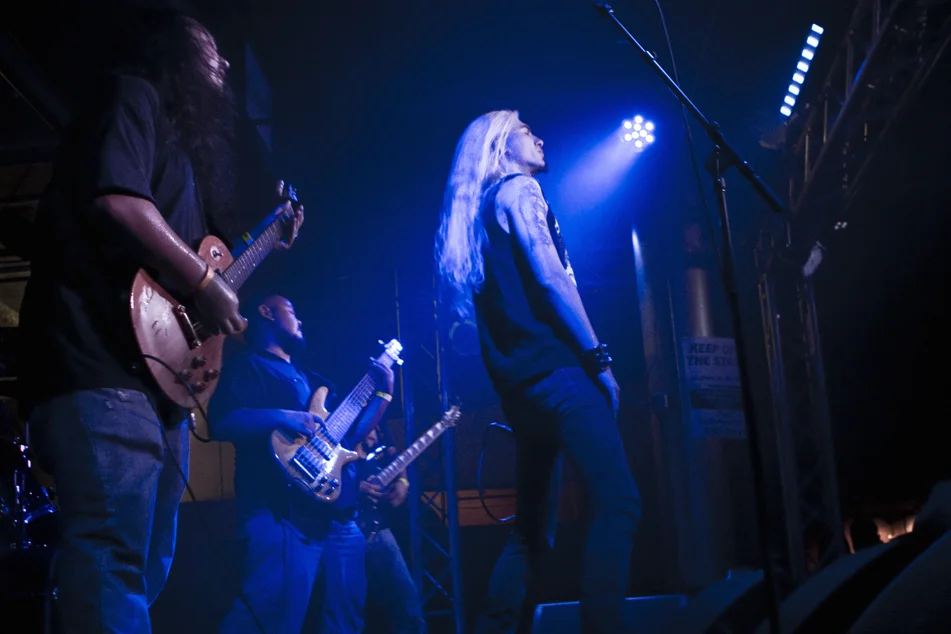 Rev_Unearth_031814_03_web