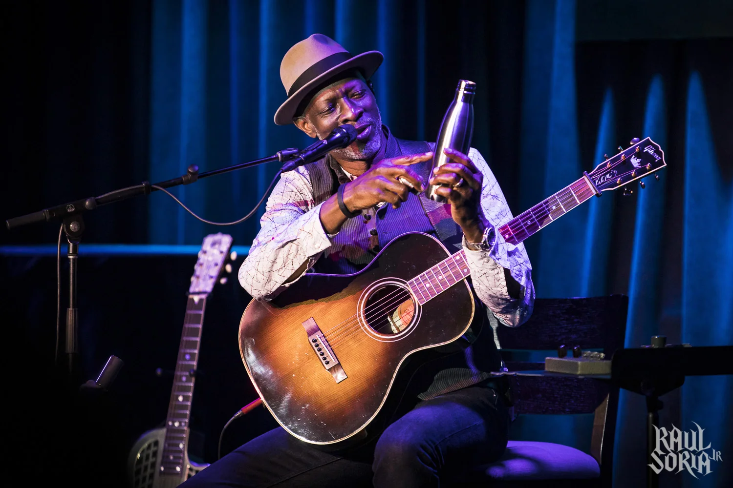BlueNote_KebMo_082319_17_web.jpg