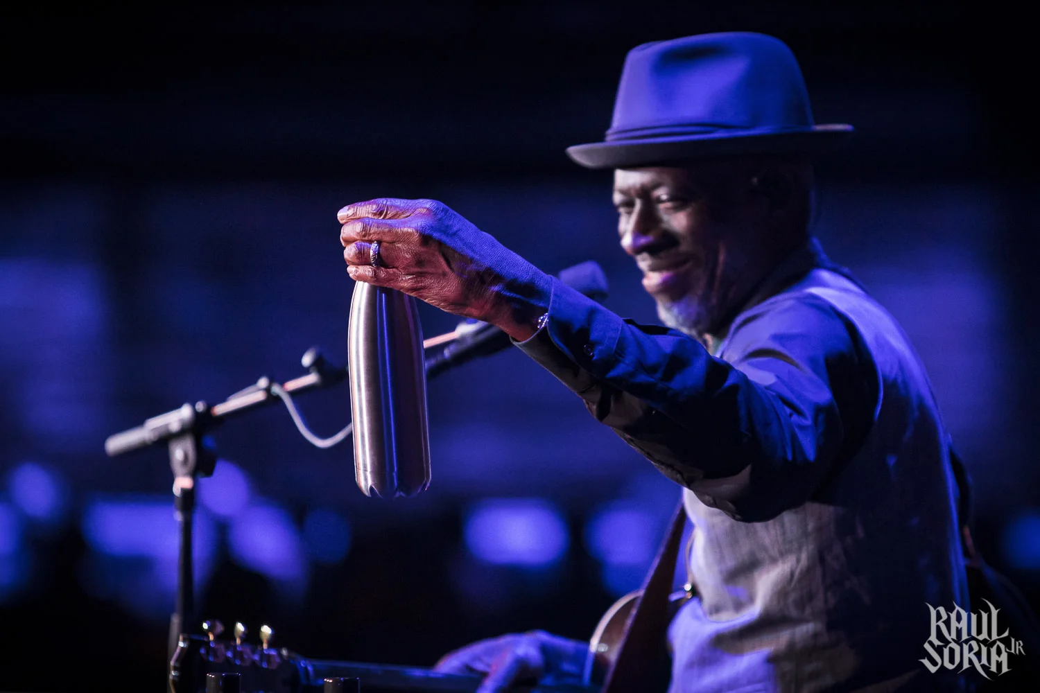 BlueNote_KebMo_082319_09_web.jpg