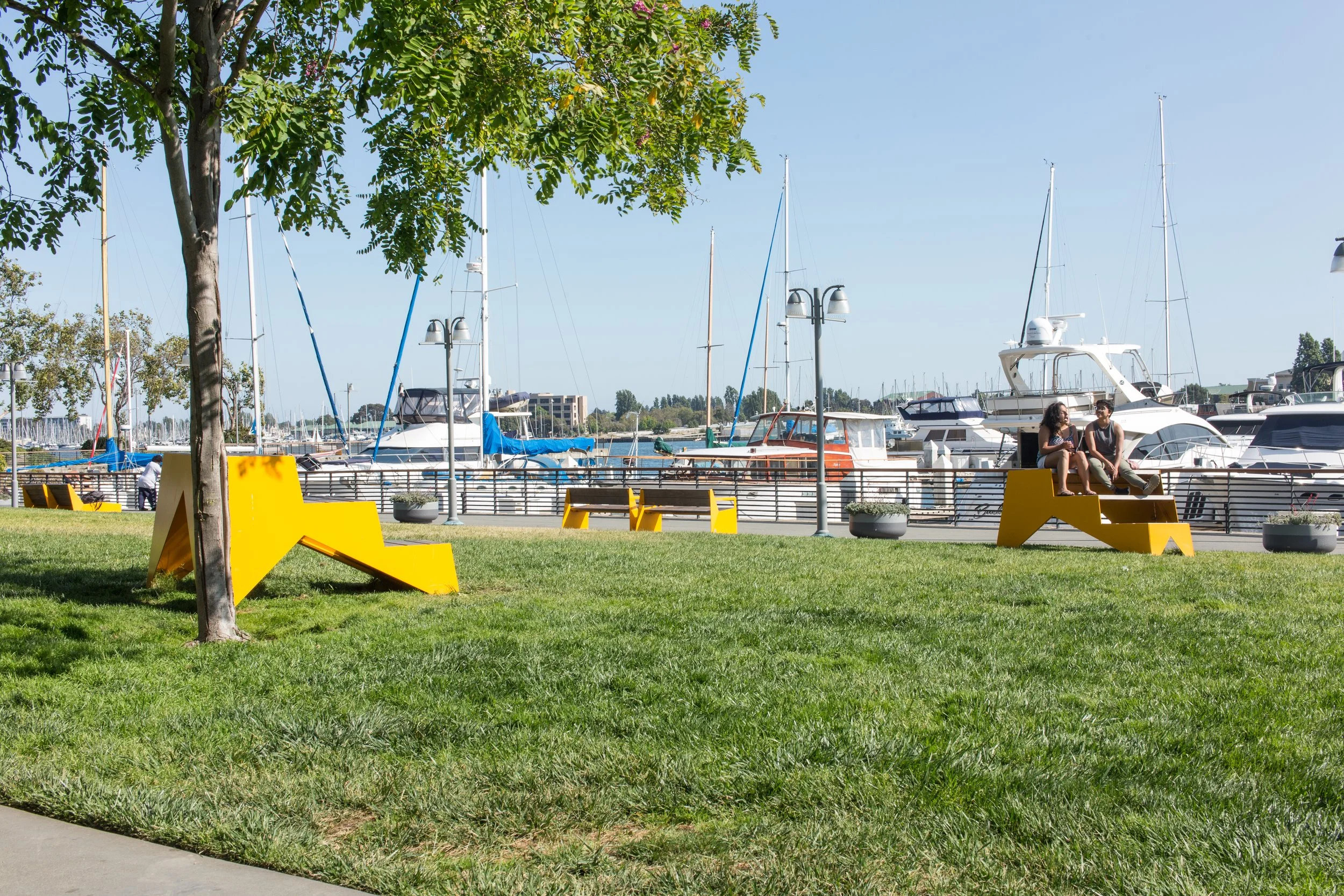 Jack London Benches Kebony-11.jpg