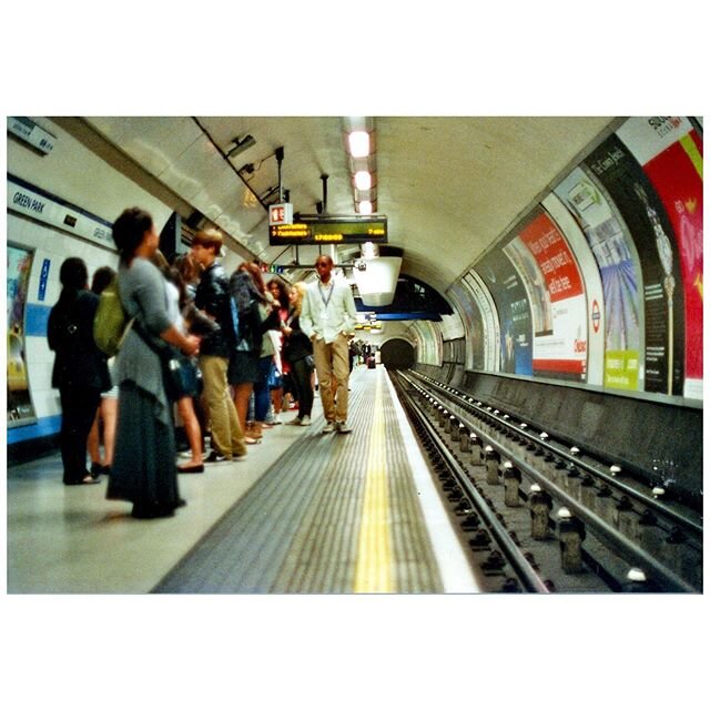 Mind the gap between now and this again
.
.
.
.
.
.
.
.
#mirandadx3 #kodakgold200 #thefilmcommunity #filmphotographic #back2thebase #photofilmy #theanalogueproject #theanalogclub #analoguepeople #filmisnotdead #ourstreets #storyofthestreet #spicollec
