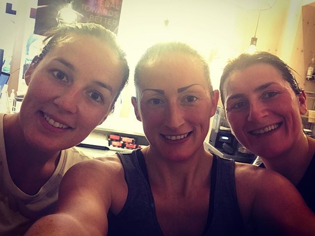 Live at the @pelotoncycle studio #NYC. @nicola.m.fraser 400th Ride @mskatiebyrne 1st Ride π΄π»ββοΈ My first studio ride and #5months for BabyZ2 π¦ππ»πͺπ»ππ» #sisters β€οΈ
