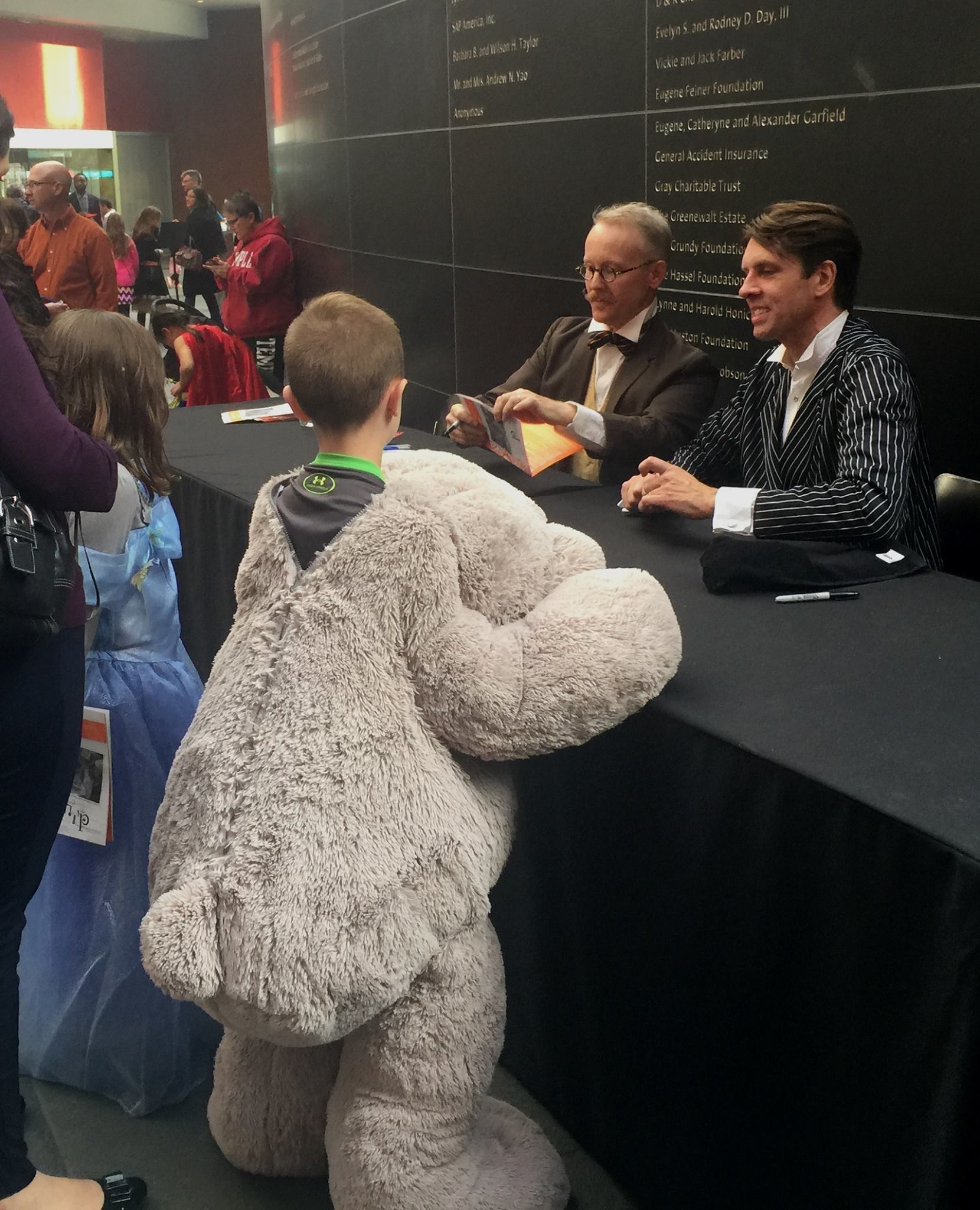 Philadelphia Orchestra (2015) HALLOWEEN CONCERT Michael Boudewyns, concert host Michael Butterman, coductor