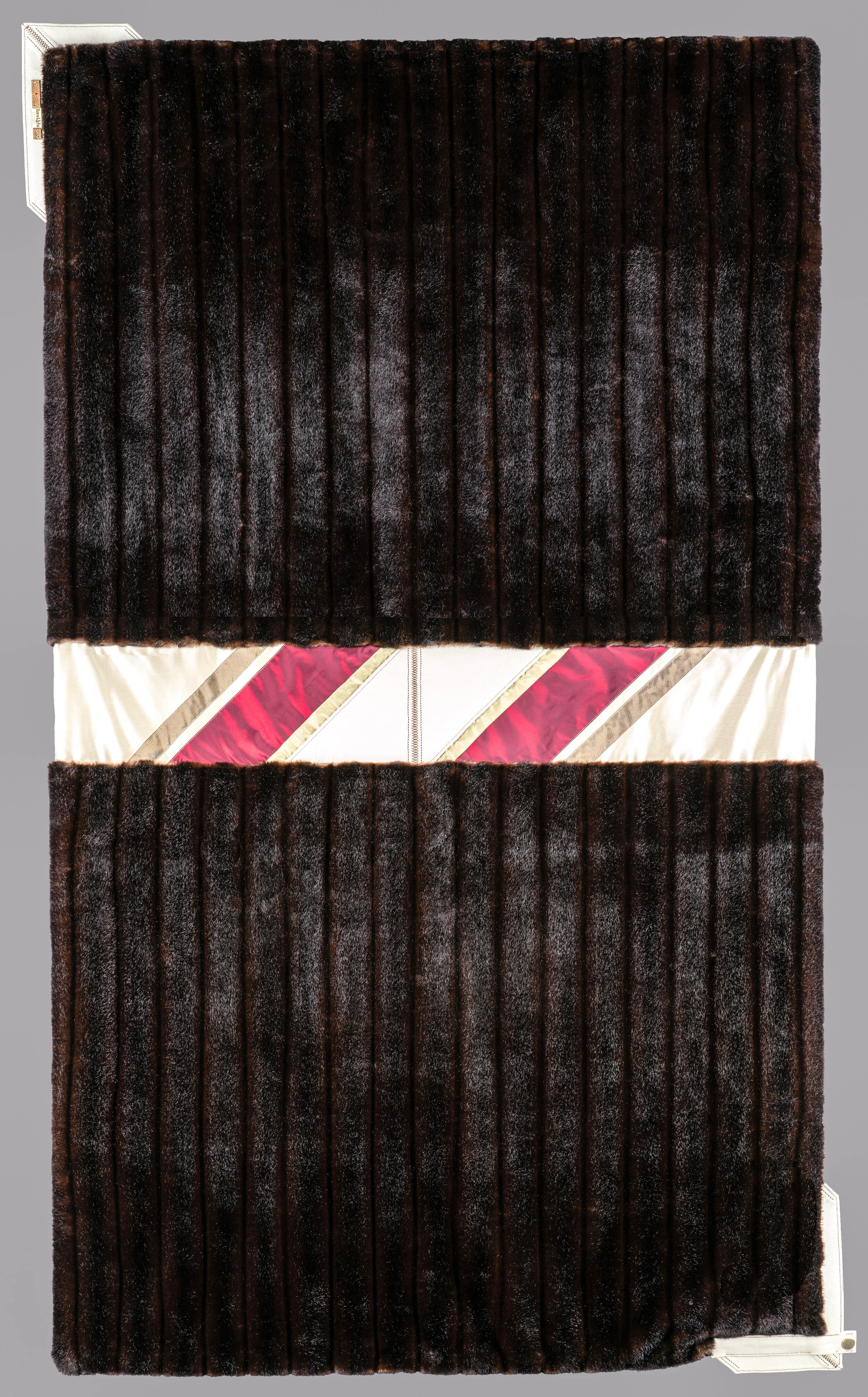 DiamondThrowFront-2-2-2-2-3.JPG