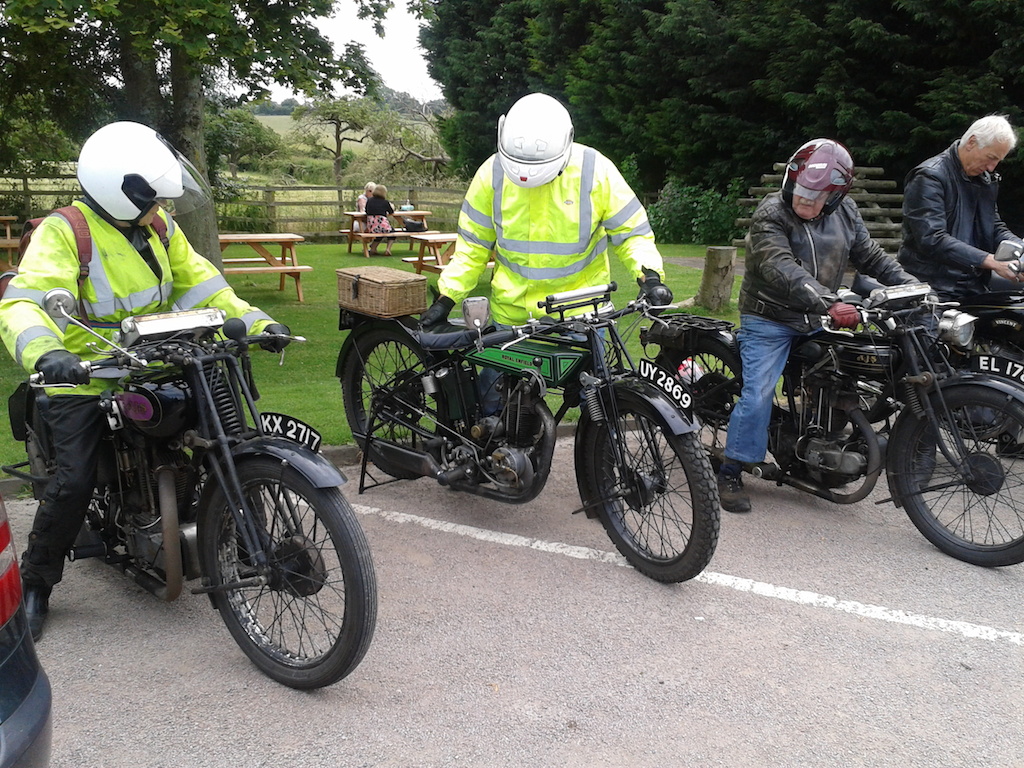 Girder forks are go....