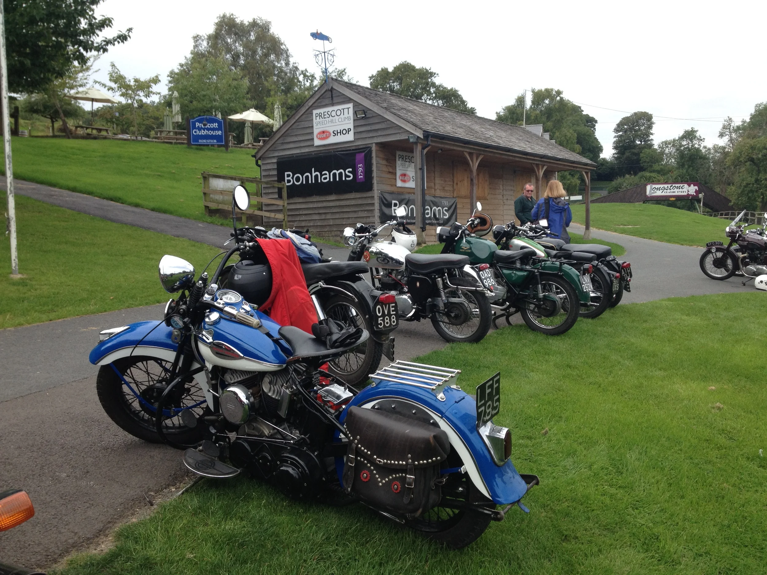 We stop off at the Prescott Hill Climb Breakfast Club on the 2014 River Run 
